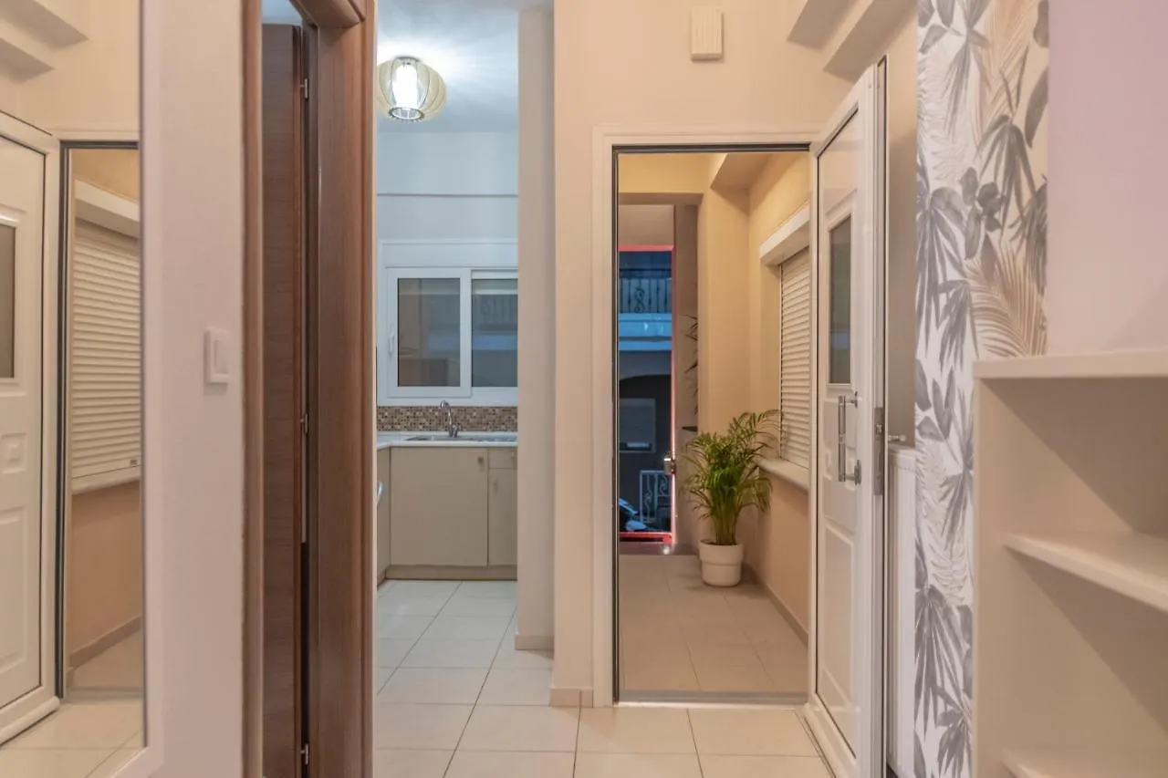 דירות נאוס מרמרס Koper House - Cozy & Tropical Oasis Steps From The Center